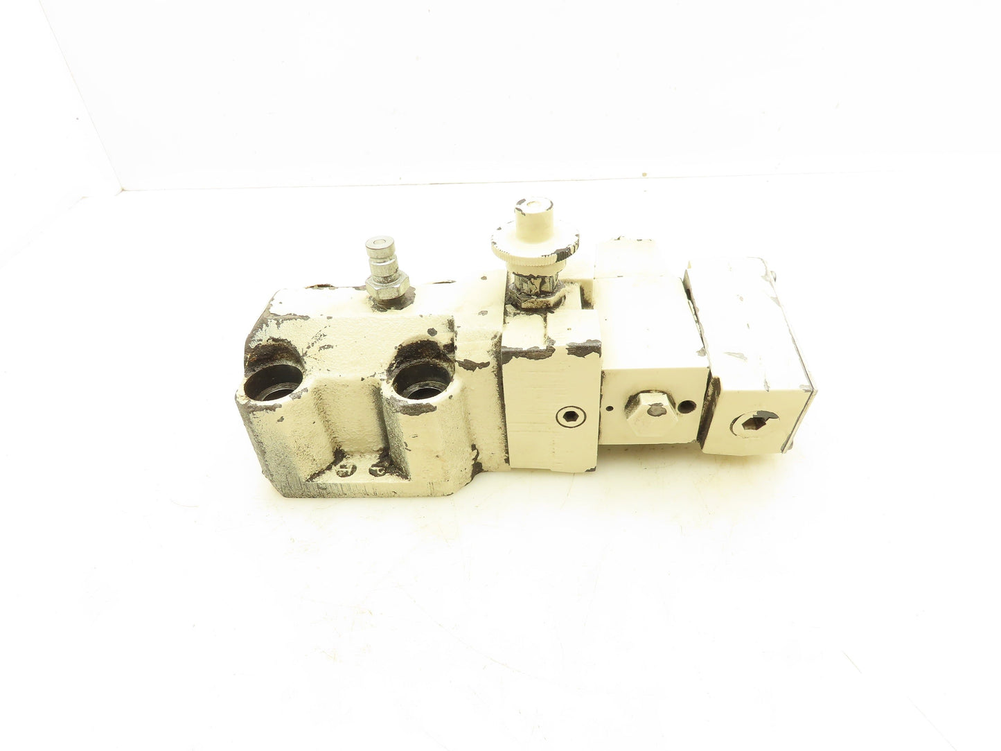 Vickers DG4V-3-2A-M-W-B-40 Hydraulic Directional Control Solenoid Valve 120V