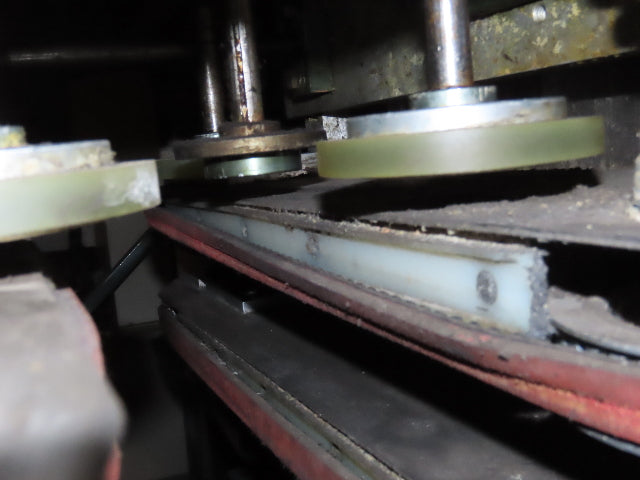 ELF Electronic Filler Inline Bottle Cap Torquer Tightener Machine 6 Quill