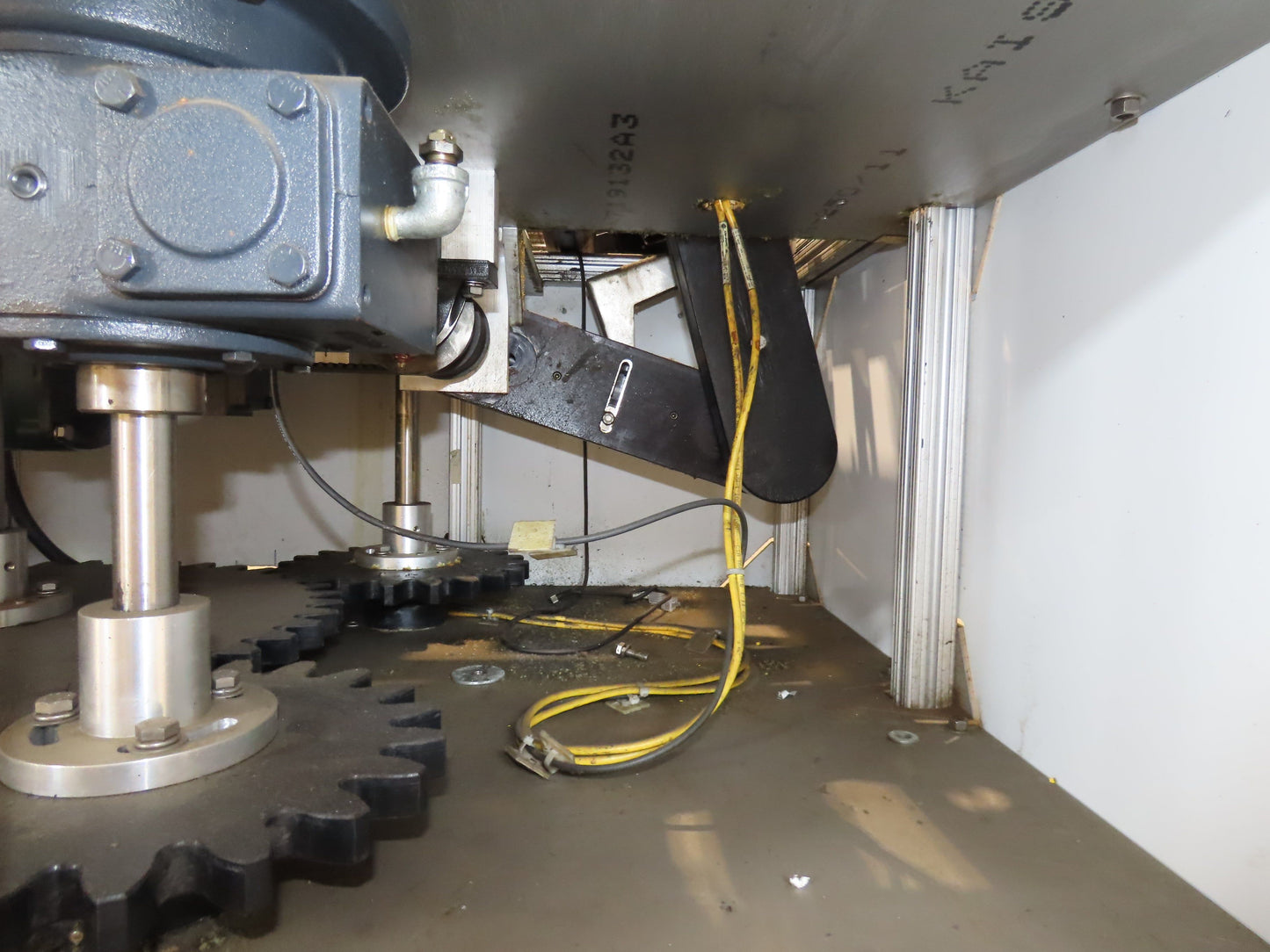 Morrison Bottle Filling Screw Feeder Puck/Capper 10-Head Rotary Unit