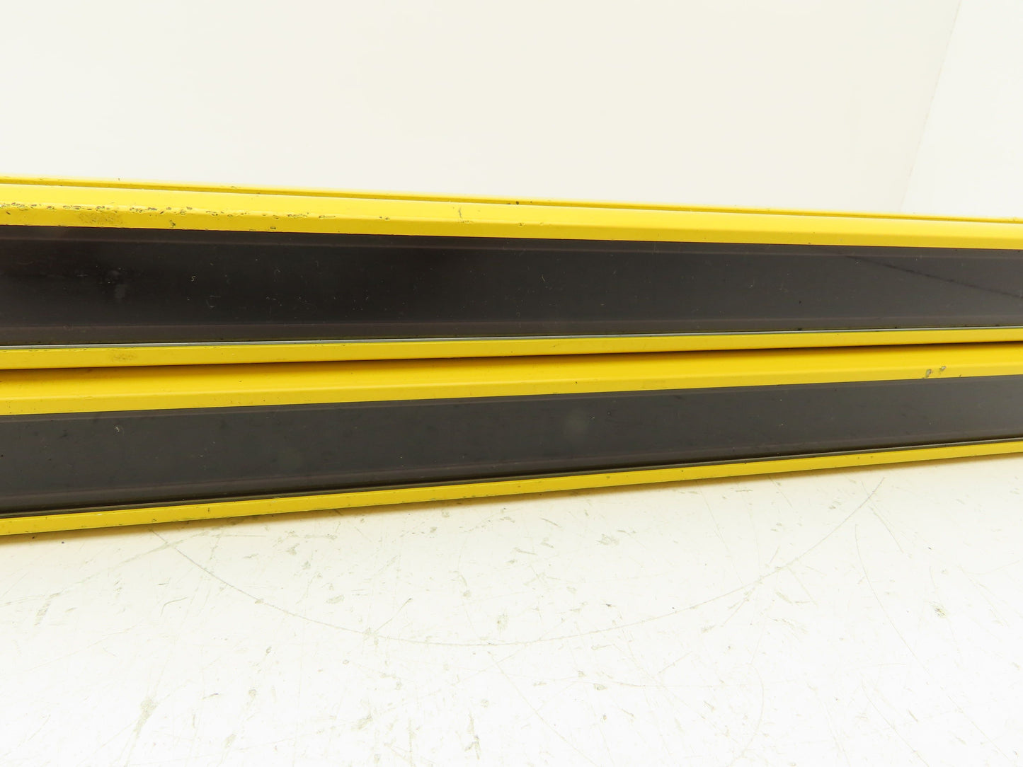 Omron F3SG-4RE0880P14-D Safety Light Curtain Set Receiver Emitter 880mm Set