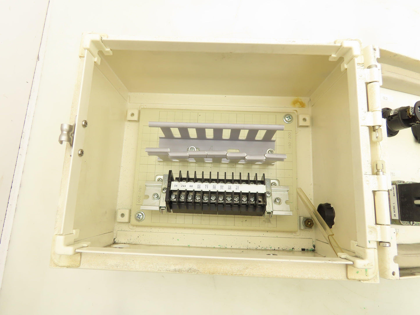 Pushbutton Hinged Electrical Enclosure 10x8x6"