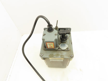 Siebe Interlube LF2510 Oil Lubricator Pump Machine Oiler 2 Liter
