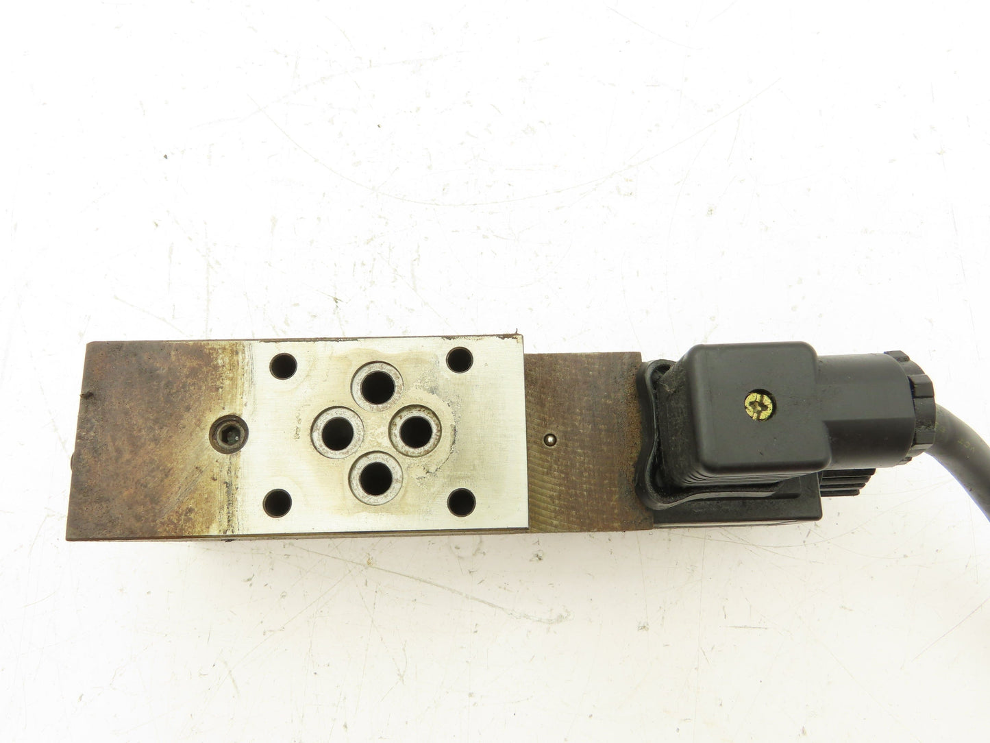 Toyooki Kogyo HFK2H-B-40-S Hytegra Flow Control Throttle Valve 100V Solenoid