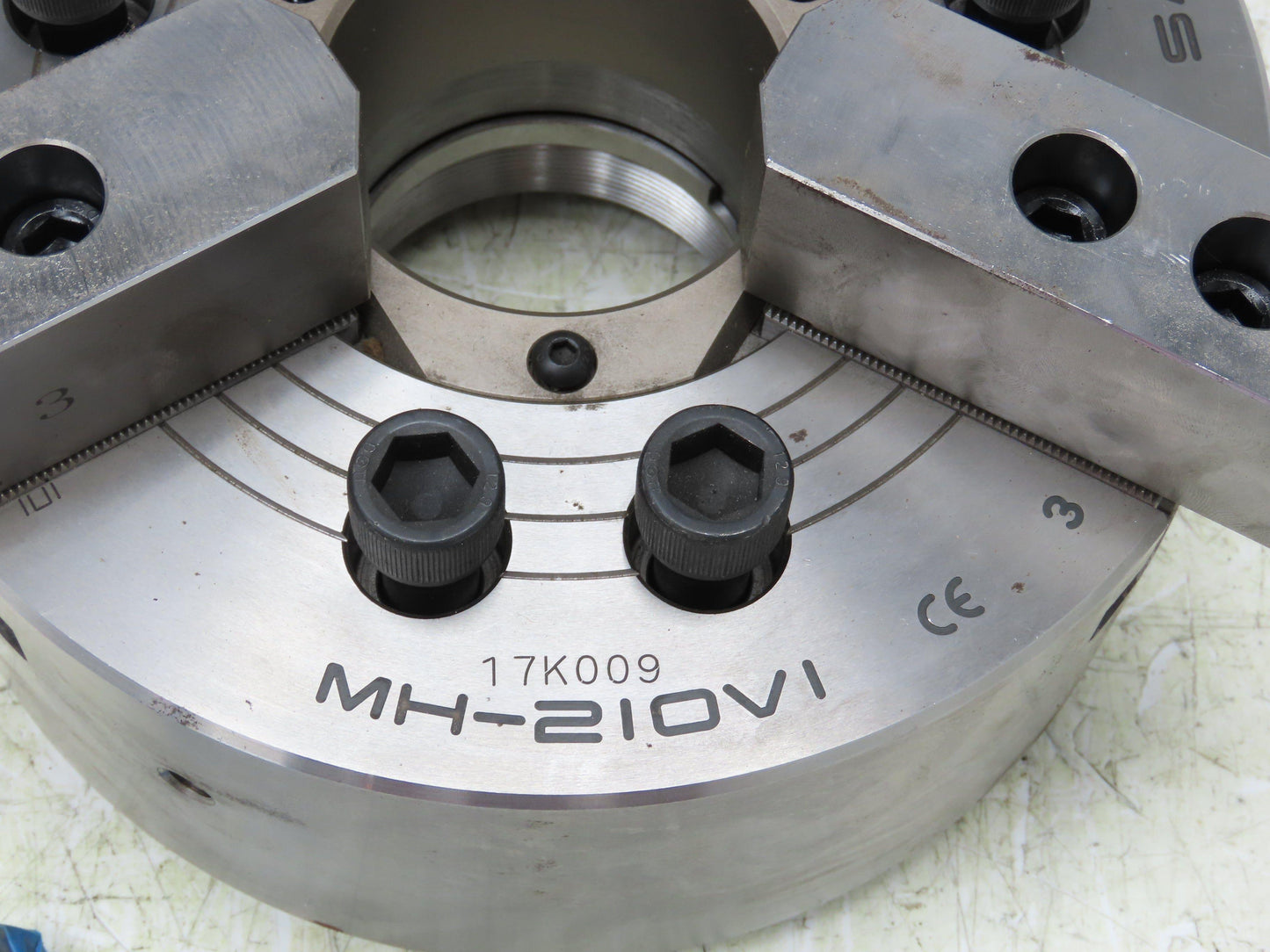 Samchully MH-210V1 Milling Lathe 10" Hydraulic Chuck 3 Jaw 4500RPM 82mm Bore
