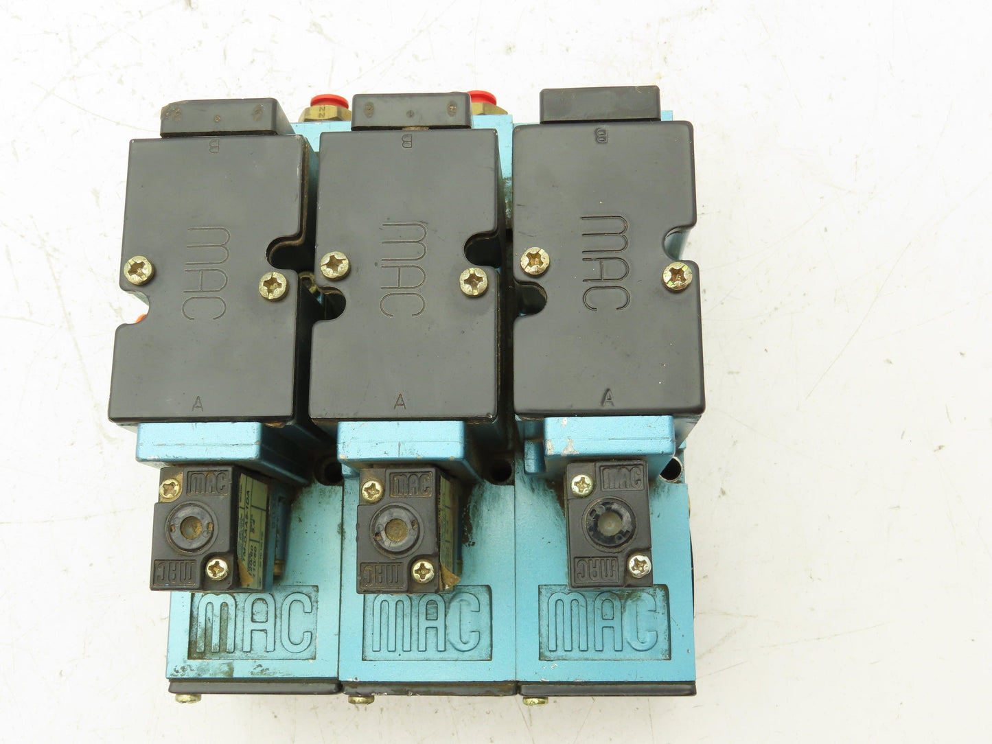 Mac 82A-AA-CKA-TM-DAA5-1DA Pneumatic 3-Station Manifold Solenoid Valve 120V