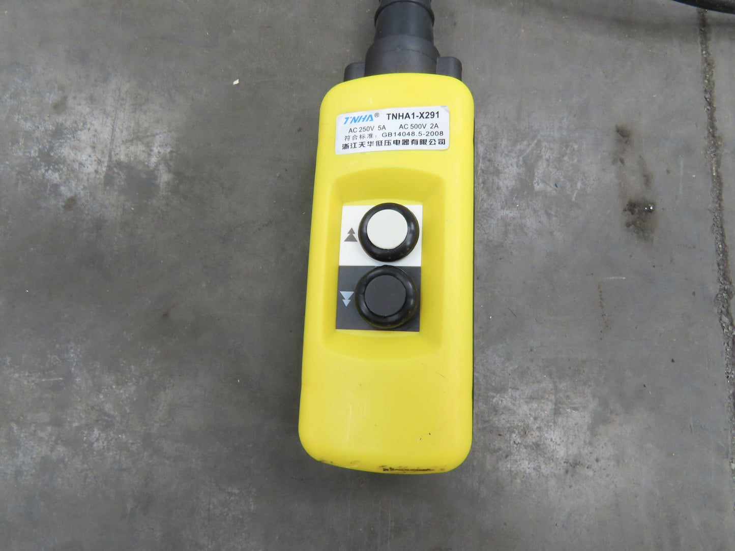 CM Lodestar A2 Electric Chain Hoist 1/8 Ton 10/32 FPM 2 Speed 14' Lift 460 Volt