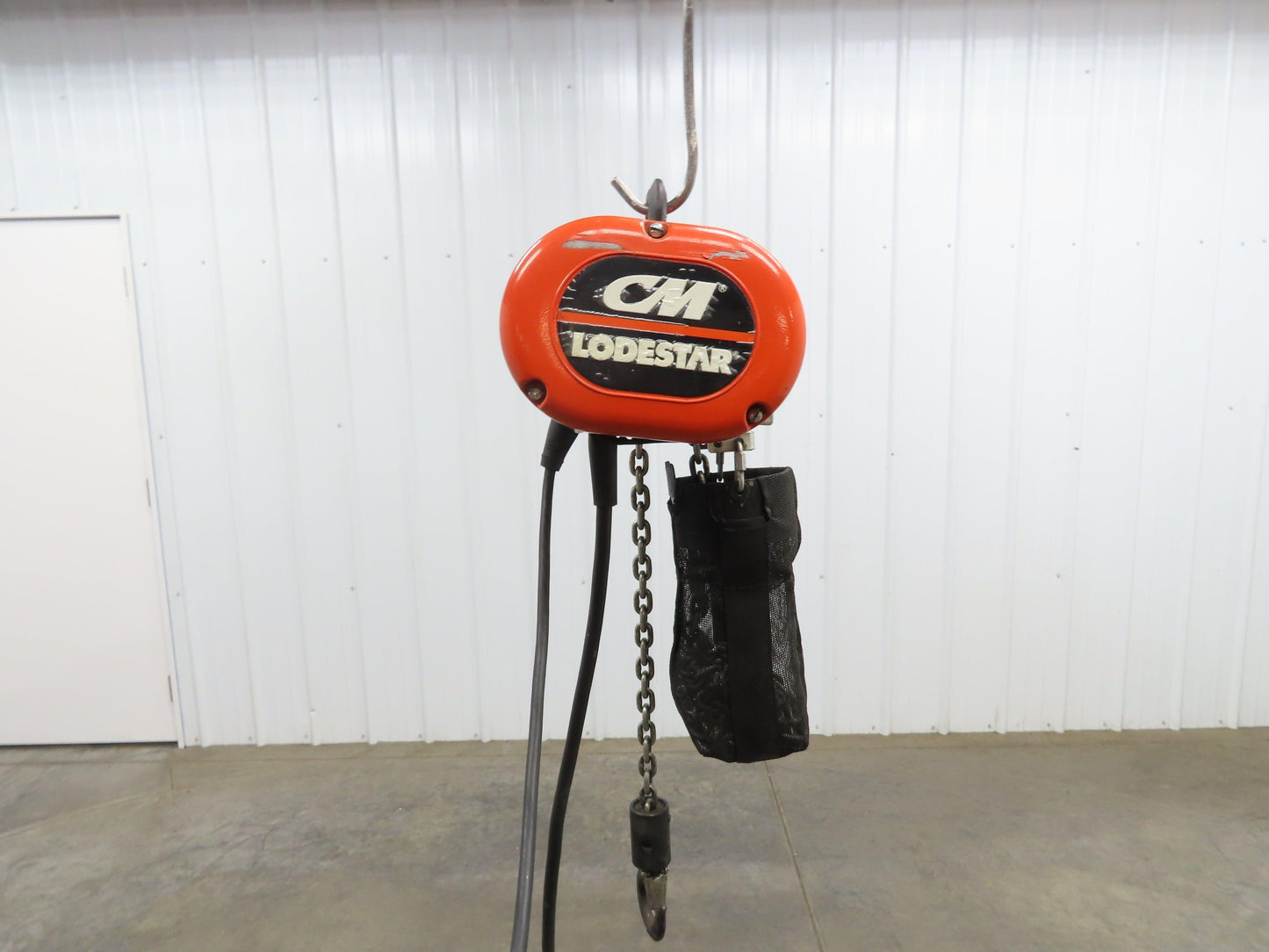 CM Lodestar A2 Electric Chain Hoist 1/8 Ton 10/32 FPM 2 Speed 14' Lift 460 Volt