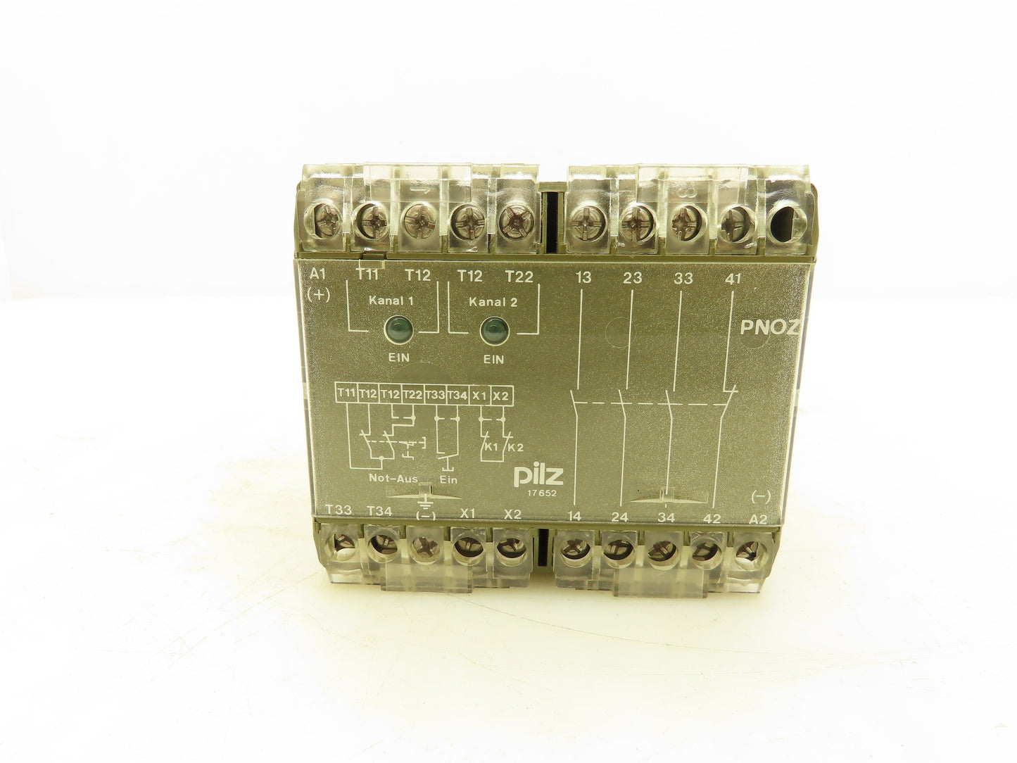 Pilz Pnoz 17652 Safety Relay 230VAC 5A 50-60Hz