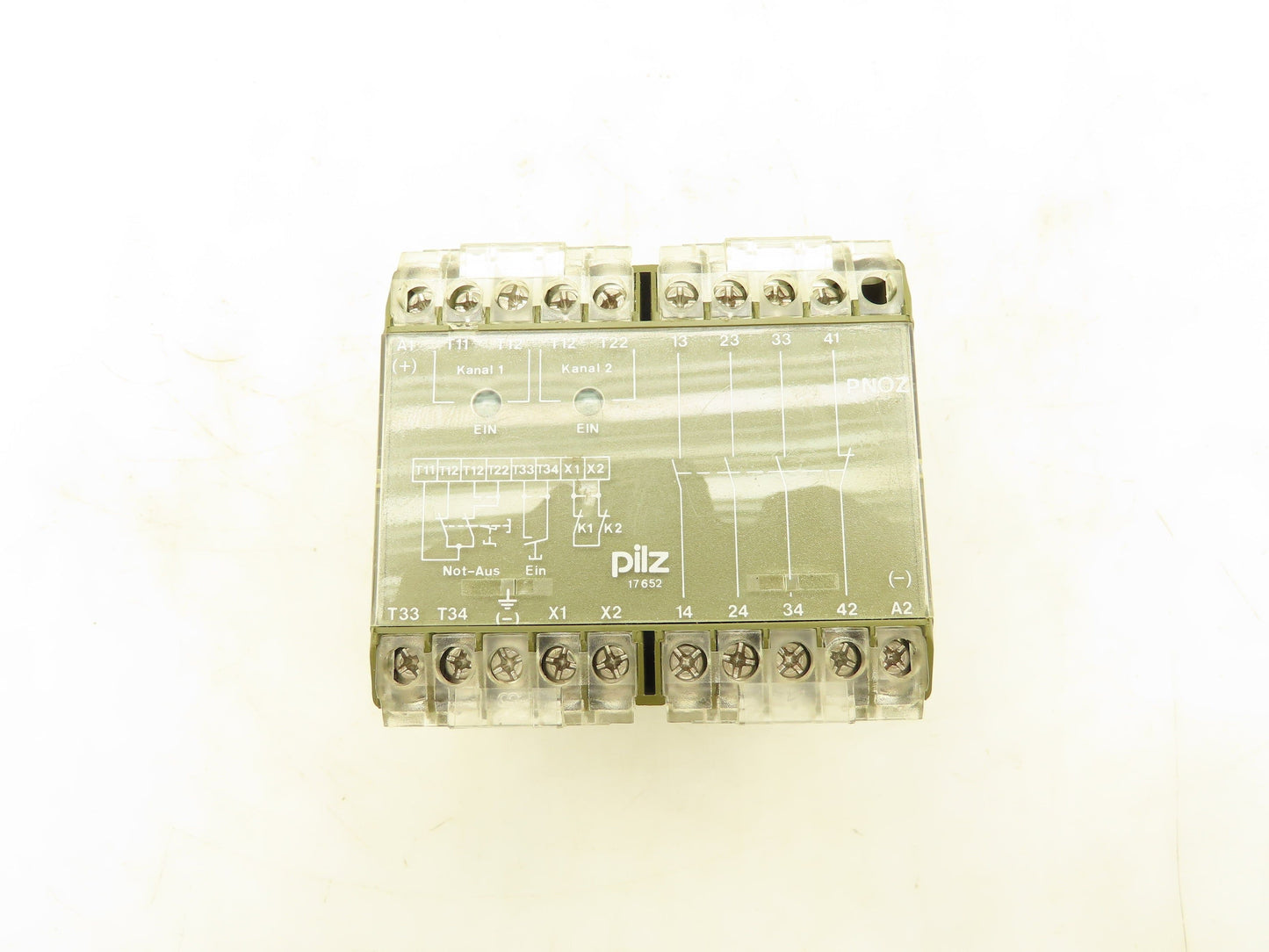 Pilz Pnoz 17652 Safety Relay 230VAC 5A 50-60Hz