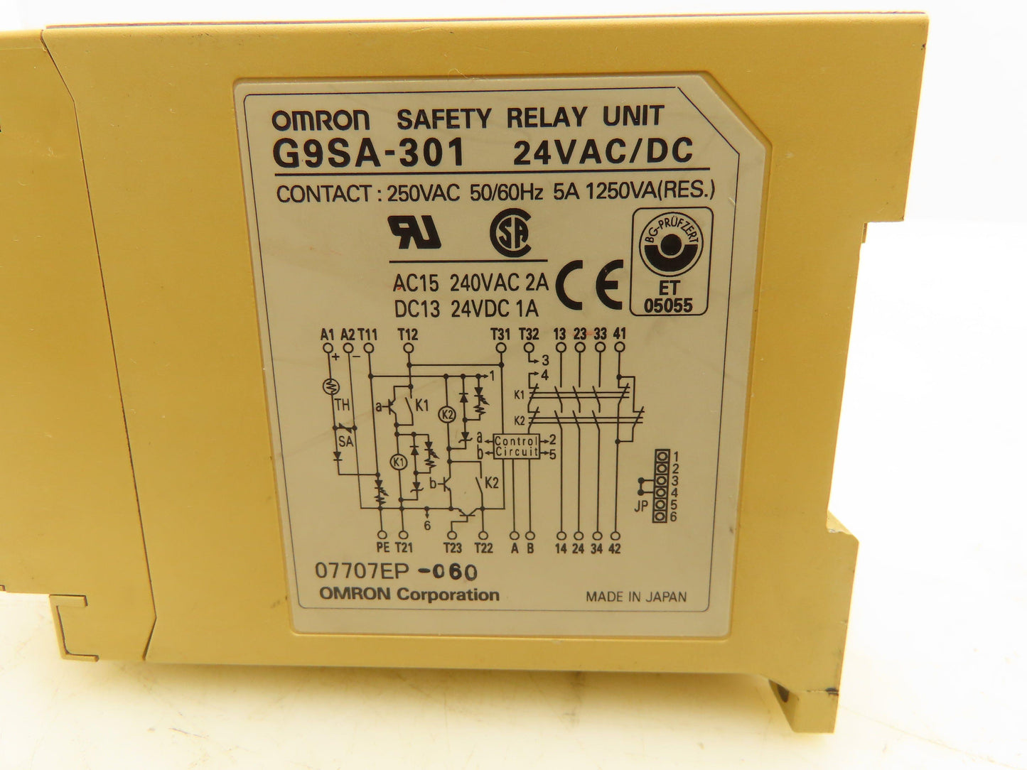 Omron G9SA-301 Safety Relay Unit 250VAC 5A