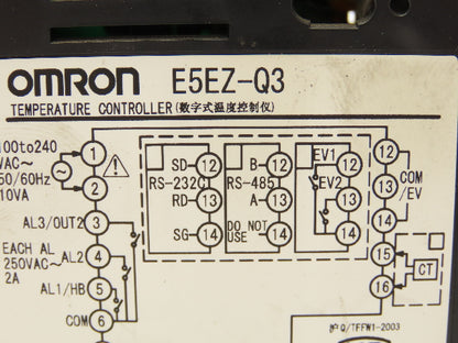 Omron E5EZ-Q3 Digital Temperature Controller 100-240V 2A