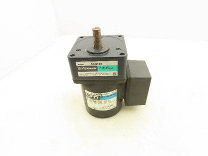 Oriental 5IK40GN-SWT Induction Motor Gear Head 40W 1600RPM 230V 3PH Pinion Shaft