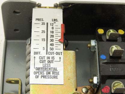 Johnson Controls P70FC-1C Pressure Control Range 20"Hg Vac/50 PSIG
