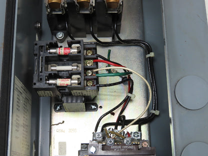 Cutler Hammer A30CDA0 Combination Motor Starter 10Hp 480V 3Ph Size 1 Fused