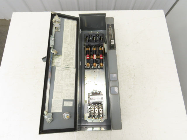 Cutler Hammer A30CDT0 Combination Motor Starter 10Hp 480V 3Ph Size 1 Fused