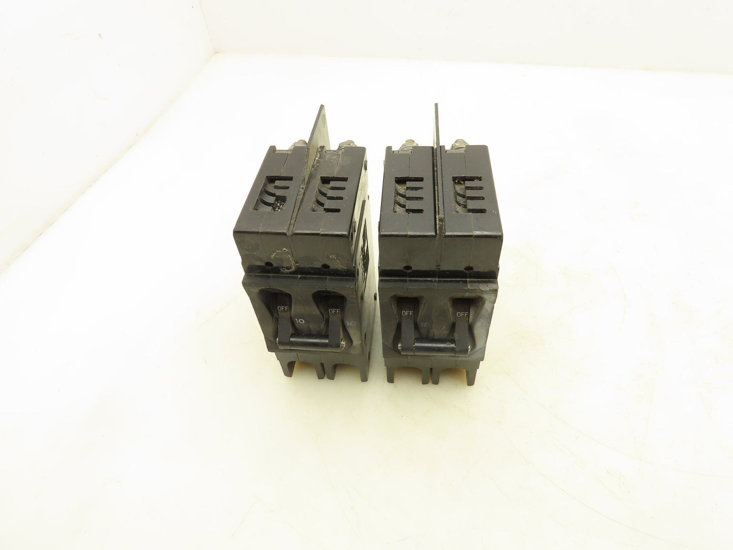 Airpax 229-2-1-61F-8-9-10 Circuit Breaker 2 Pole 10A 480V Lot of 2