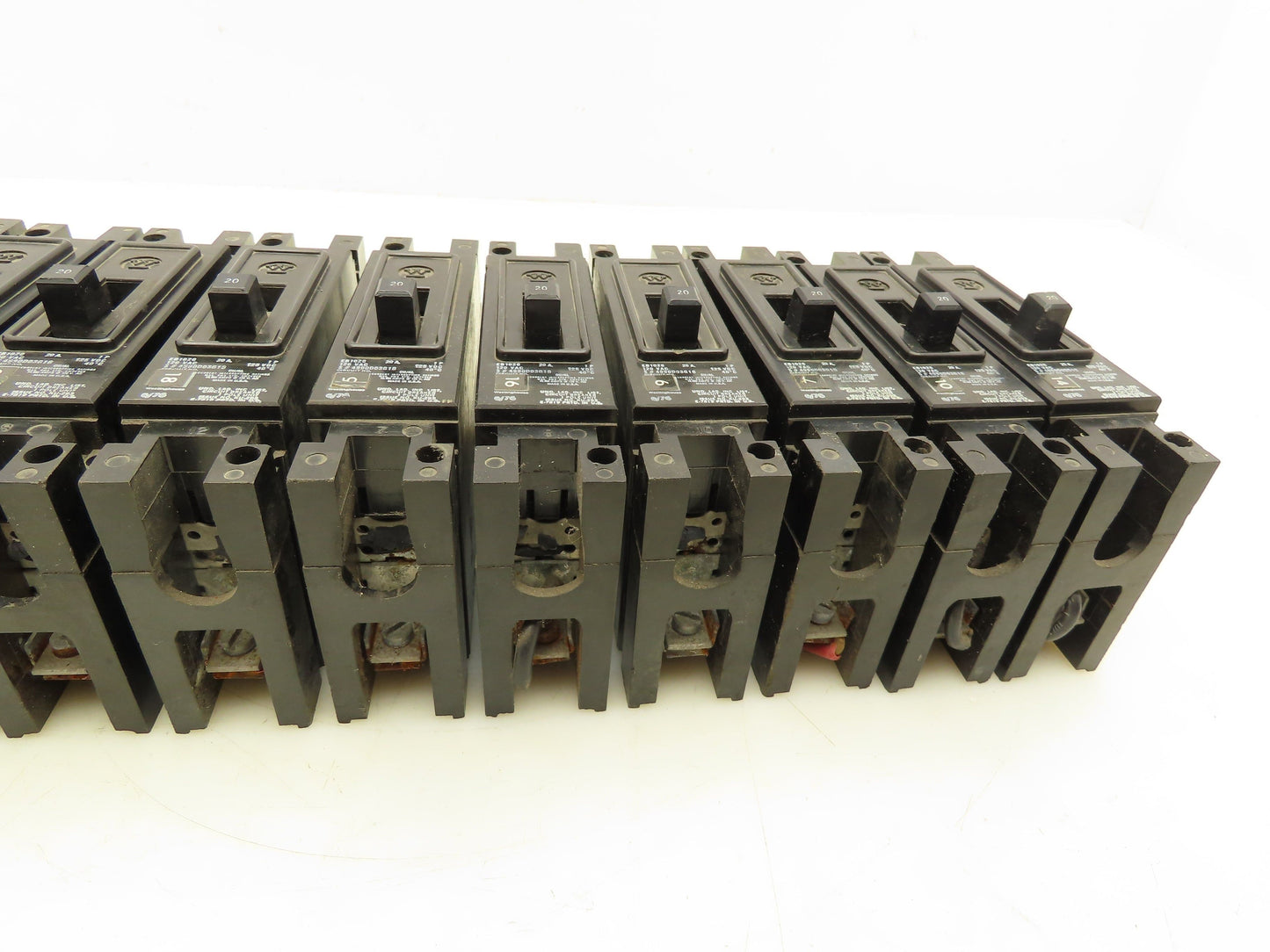 Westinghouse EB1020 Circuit Breaker 20A Single Pole 120V Lot of 13