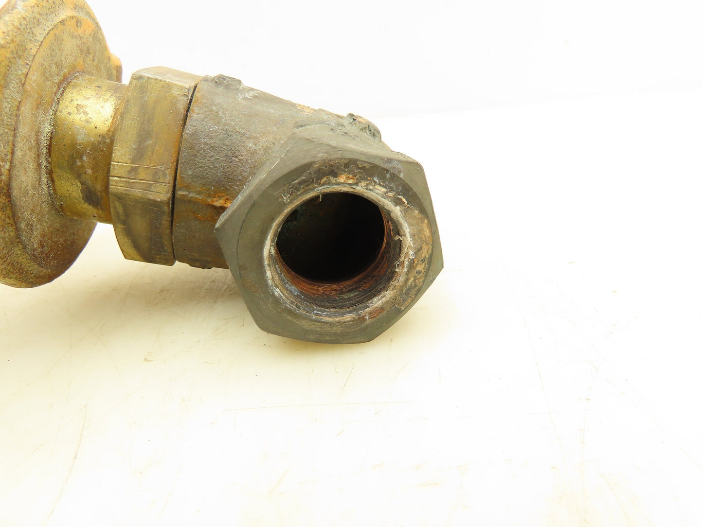 H.D. Baumann 32-24 588 Pneumatic Diaphragm Control Valve 1/2" Threaded Bronze