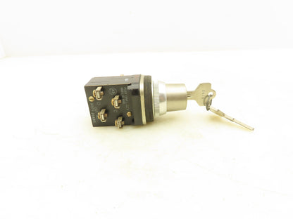 Allen Bradley 800T-J44B5 Keyed Selector Switch 3 Position Maintained 30mm