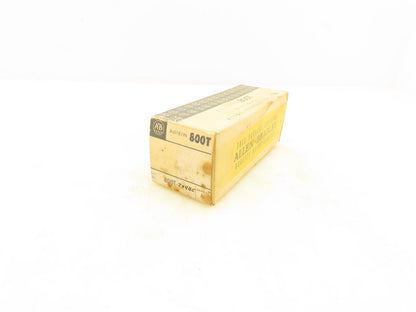 Allen Bradley 800T-J44B5 Keyed Selector Switch 3 Position Maintained 30mm