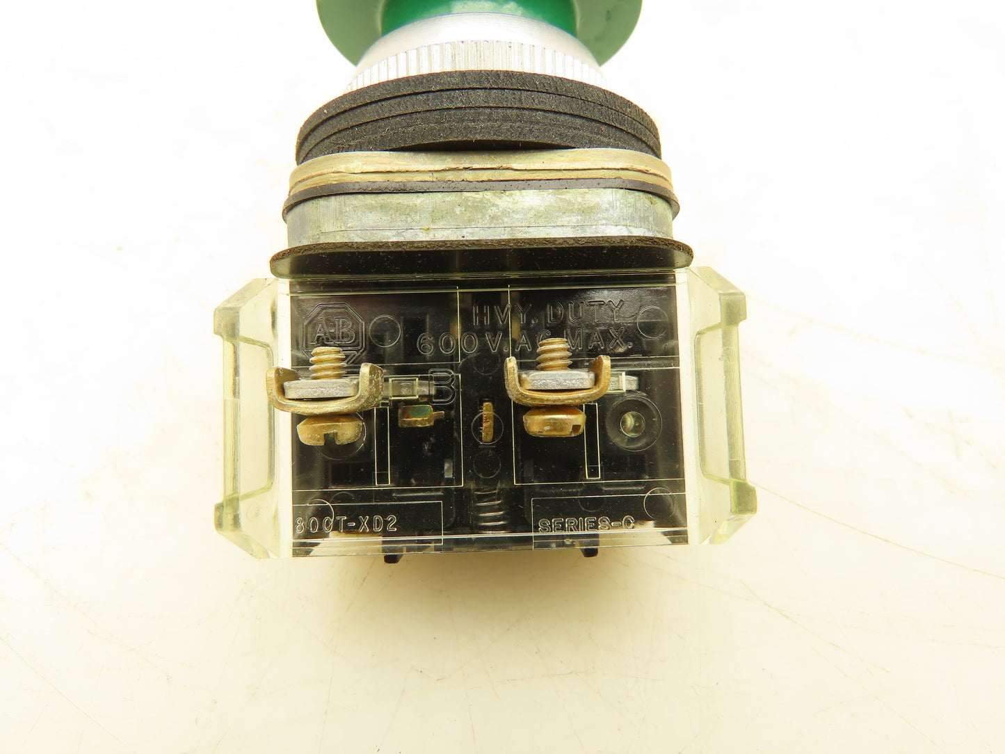 Allen Bradley 800T-D1D2 Mushroom Head Push Button Momentary 30mm 1 NC Contacts