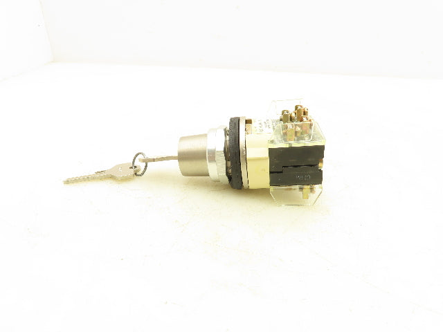 Allen Bradley 800T-N61KK4 Keyed Selector Switch 4 Position Maintained 30mm Ser N