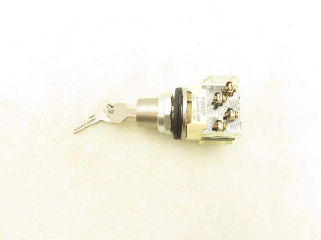 Allen Bradley 800T-N61KK4 Keyed Selector Switch 4 Position Maintained 30mm Ser N