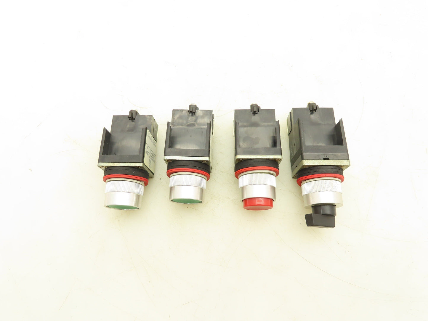 Allen Bradley 800MR Push Button Switch Selector Ser C Mixed Lot of 4
