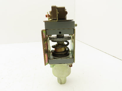 Square D 9012 BC0-3 Pressure Switch 60-64PSI 1/4" NPT 4-14 Differential