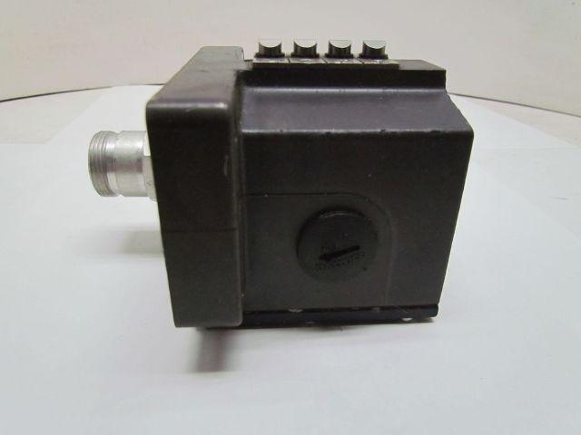 Balluff BNS-519-E04-D12-100-10-FD Proximity Switch