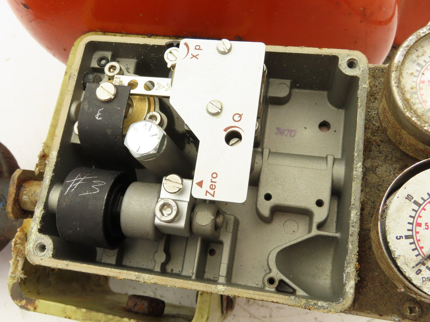 H.D. Baumann 21000 Pneumatic Diaphragm Butterfly Control Valve Positioner 2"