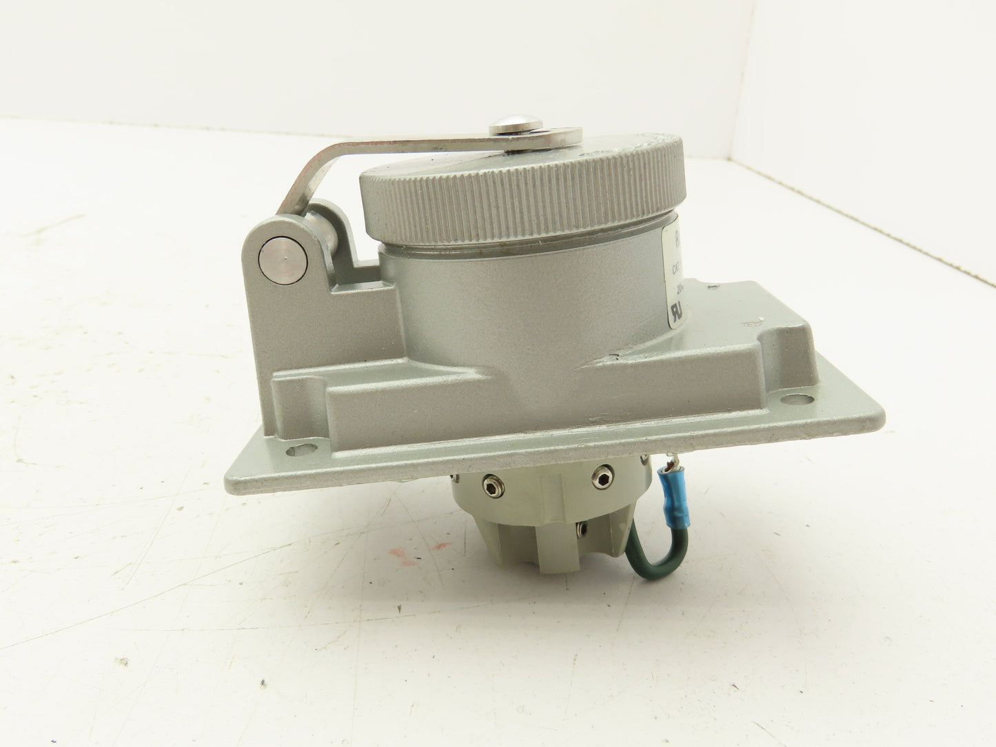 Russellstoll SKWR11G Pin and Sleeve Receptacle 11 Wire 20A 600V