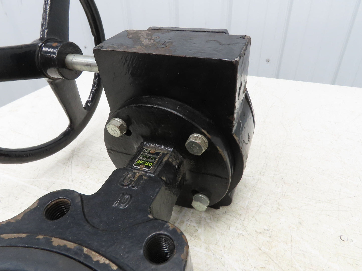 Apollo 12CBE1 143 Manual Gear Operated 10"Lug Butterfly Valve 200psi Bronze Disc