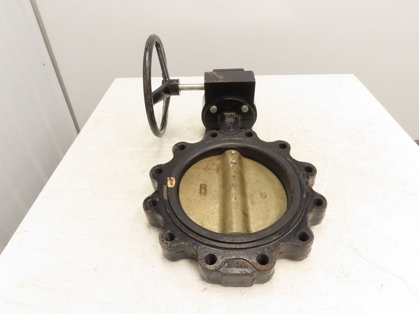 Apollo 12CBE1 143 Manual Gear Operated 10"Lug Butterfly Valve 200psi Bronze Disc