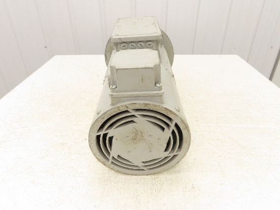 Lenze MDFMA 100-12B  AC Motor 2.6kW 3.5Hp 1725 RPM 277/480V 3PH IEC Frame