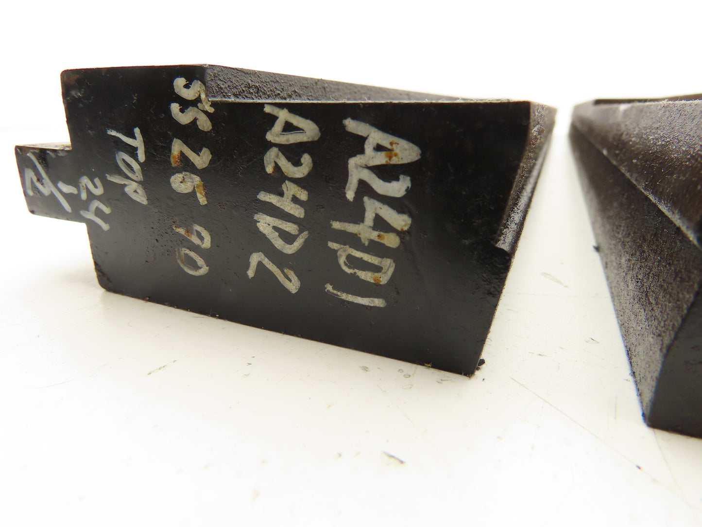 Press Brake Die 24-1/2" Long 11/128" Offset 1/2" Tang 1-17/64" Wide Set