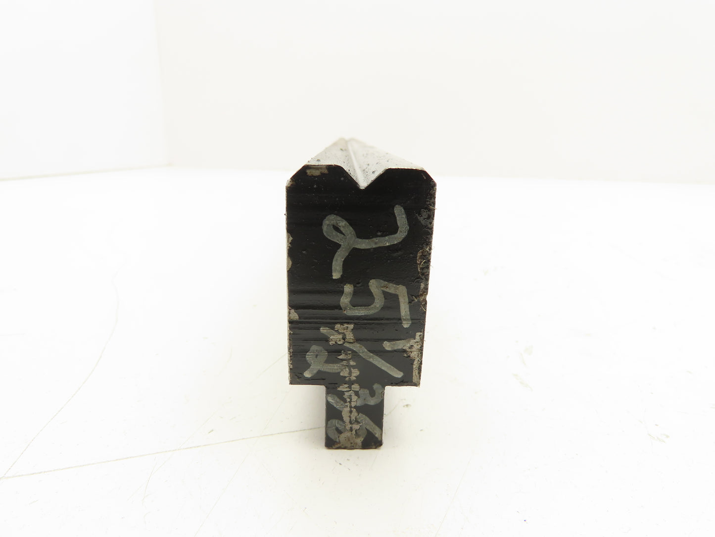 Press Brake Die 25-1/2" Long 90° V 1/2" Tang 1-3/32" W 1-3/4" H 45° Bevel