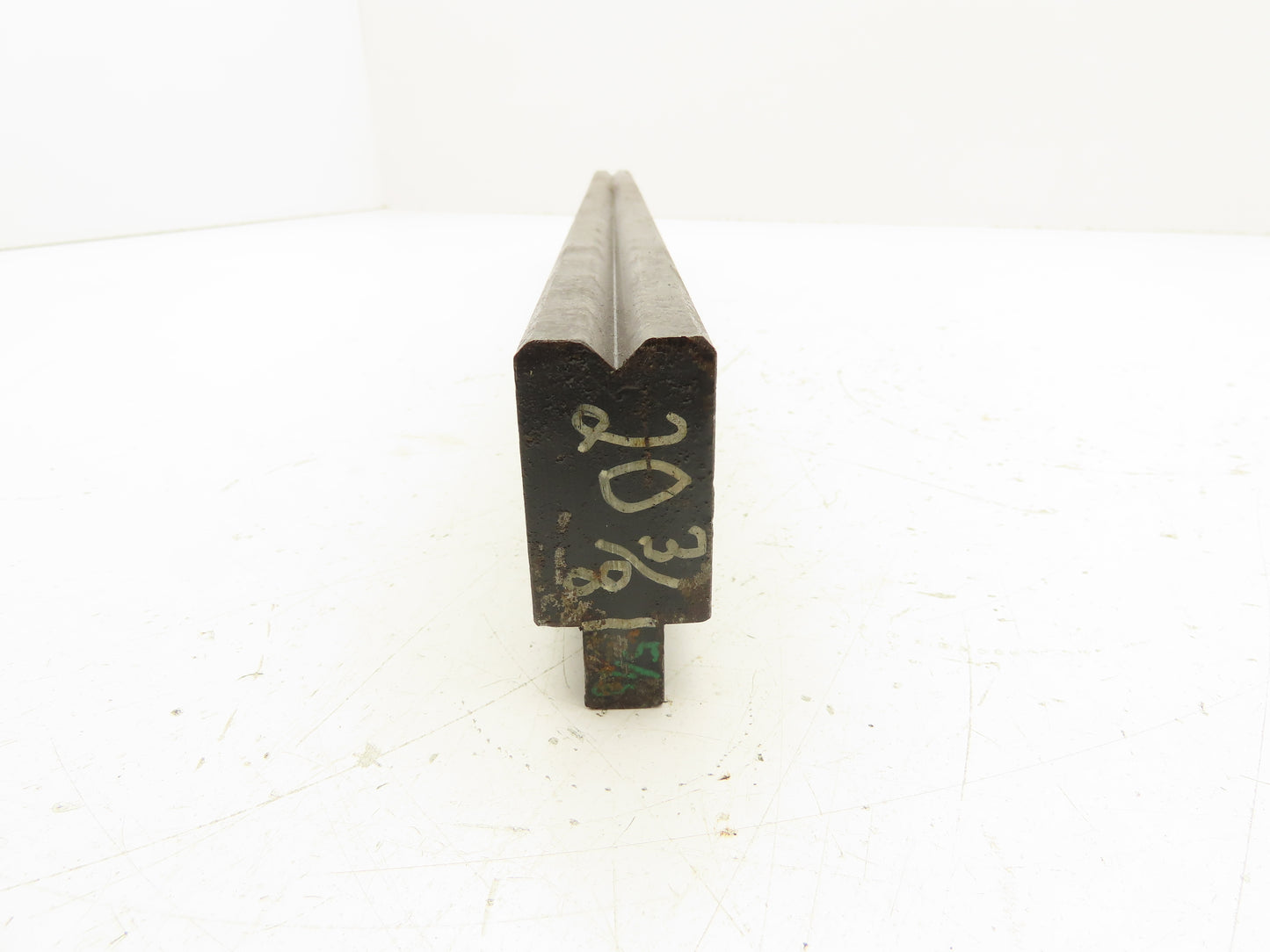 Press Brake Die 20-3/8" Long 90° V 1/2" Tang 1-5/64" W 35° Bevel