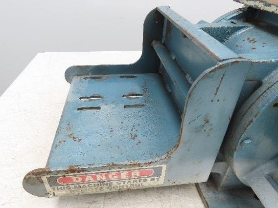 WM Meyer & Sons Rotary Airlock Feeder Valve 4x7" Rectangle Flange