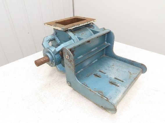 WM Meyer & Sons Rotary Airlock Feeder Valve 4x7" Rectangle Flange