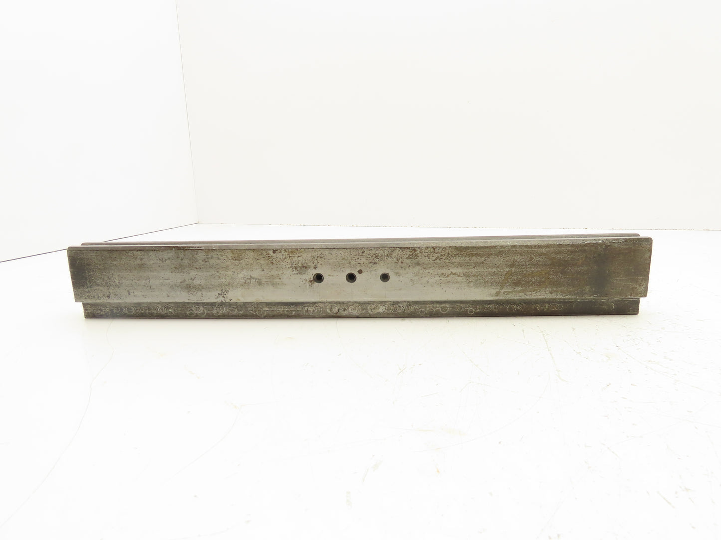Press Brake Die 17-3/8" Long 90° V 1/2" Tang 1-1/8" Wide 99/128" H
