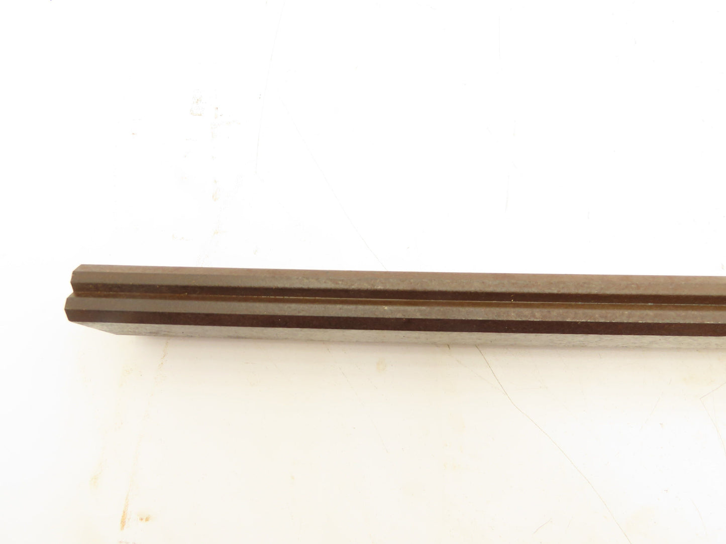 Press Brake Die 22-15/16" Long 90° V 1/2" Tang 1-1/16" Wide 1-3/4" H