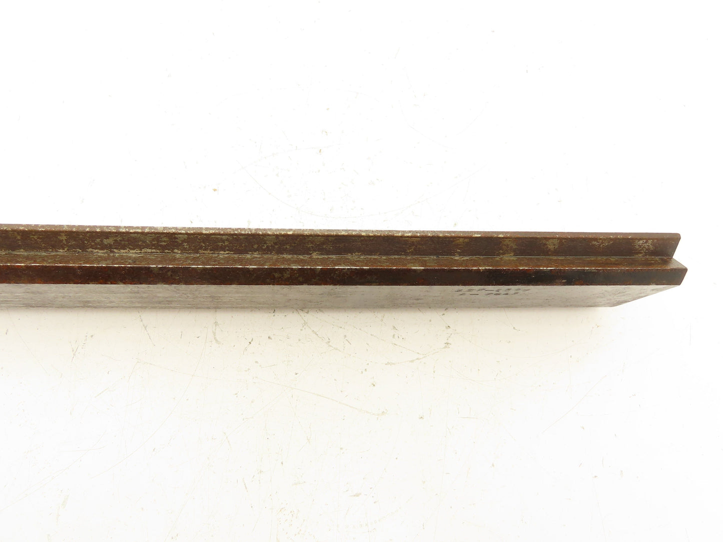 Press Brake Die 26-3/8" Long 90° V 1/2" Tang 1-1/8" W 2-3/4" H 11/16x3/8"