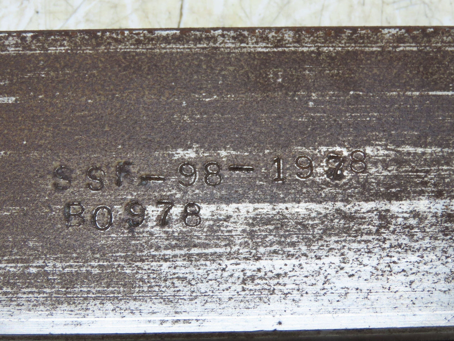 Press Brake Die 36-1/2" Long 90° V 1/2" Tang 1-13/32" W 2-13/16"H Offset