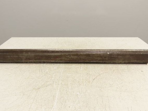 Press Brake Die 36-1/2" Long 90° V 1/2" Tang 1-13/32" W 2-13/16"H Offset