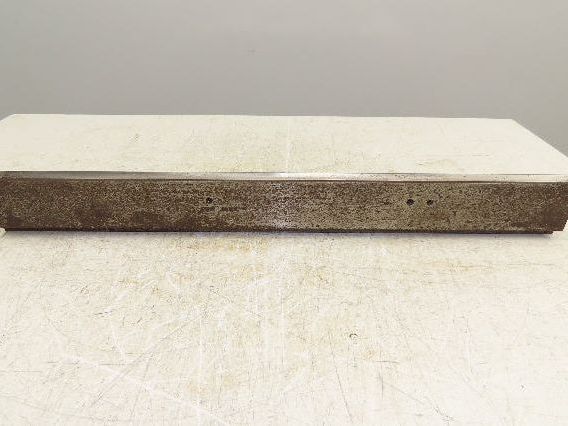 Press Brake Die 29-3/4" Long 90° V 1/2" Tang 1-7/16" W 2-3/4" H 11/16x3/8" V