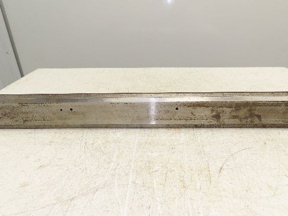 Press Brake Die 29-3/4" Long 90° V 1/2" Tang 1-7/16" W 2-3/4" H 11/16x3/8" V