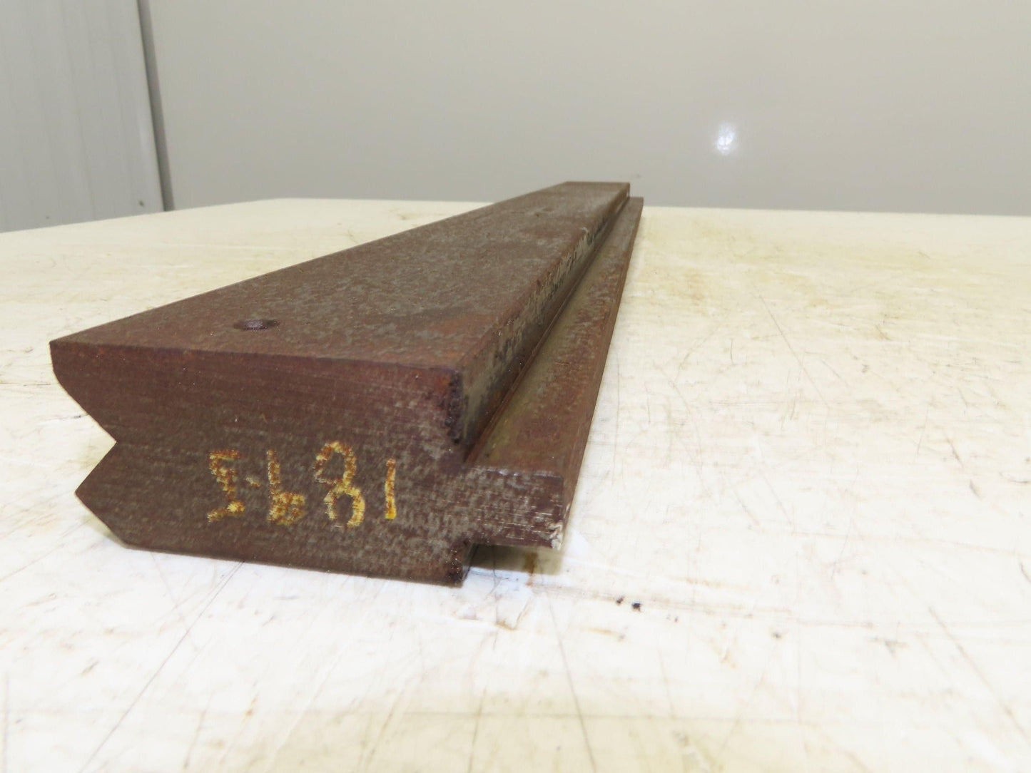 Press Brake Die 29-3/4" Long 90° V 1/2" Tang 1-7/16" W 2-3/4" H 11/16x3/8" V