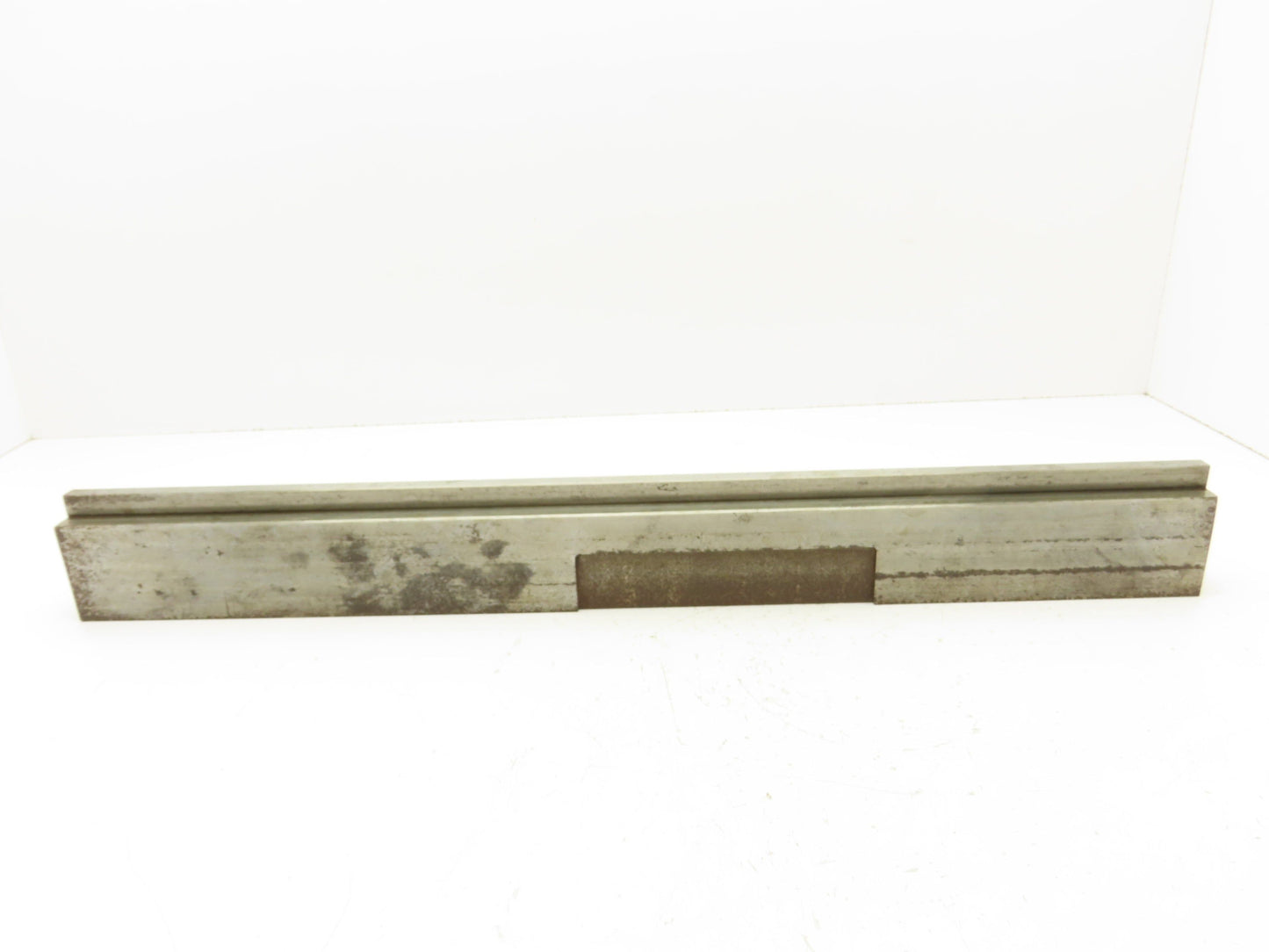 Press Brake Die 29-5/8" Long 90° V 1/2" Tang 1-7/16" W 2-3/4"H Offset