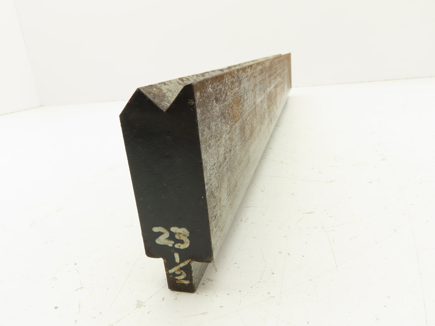 Punch Press Die 23-1/4" Long 90° V Offset 1-7/32" W2-3/4" H 5/8x5/16" V